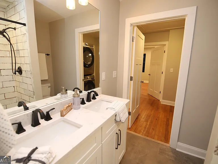 1007 Vernon St #B — Photo 22