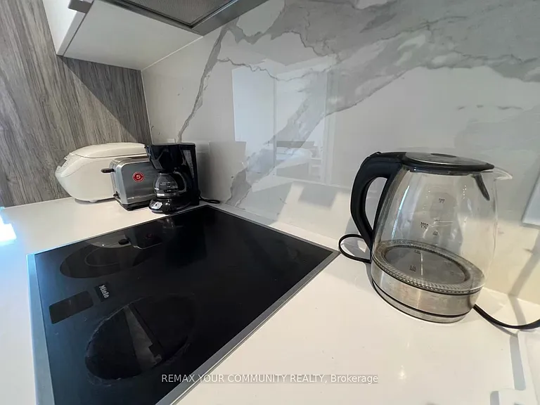 138 Downes St #7302 — Photo 14