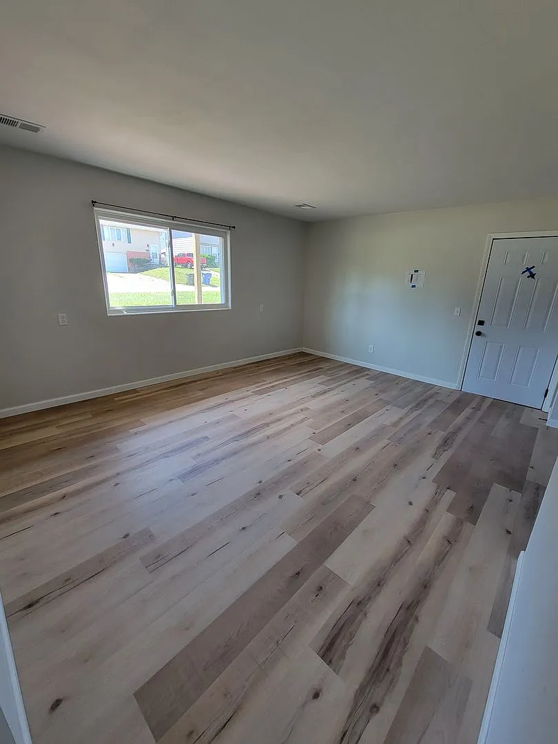 2617 N Clark St. — Photo 3