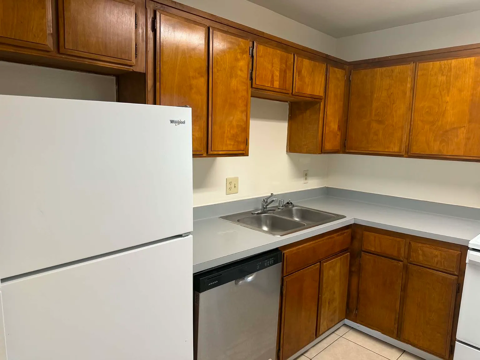 1 bed, 400 sqft, $850 — Photo 2