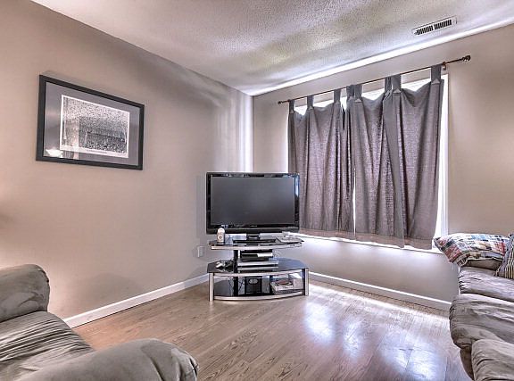 5th image of 63B Eastgate Cir