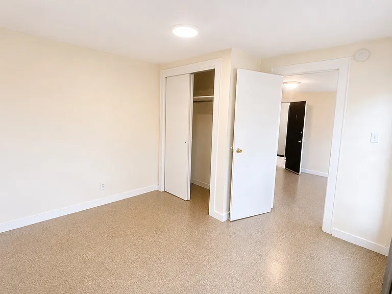 4 N Bleeker St #4 — Photo 7