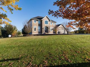 23460 Oakview Heights Trl, Fergus Falls, MN 56537