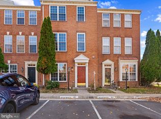 13133 Park Crescent Cir, Herndon, VA 20171