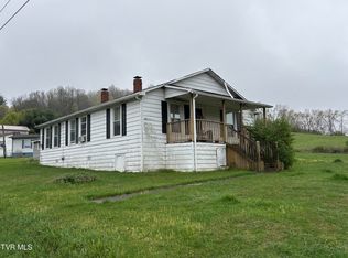 106 Jim Ln, Cedar Bluff, VA 24609