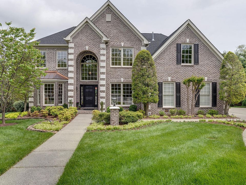 1st image of 246 McLean Ct