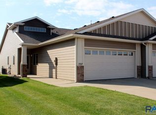 737 E El Dorado Dr, Sioux Falls, SD 57108