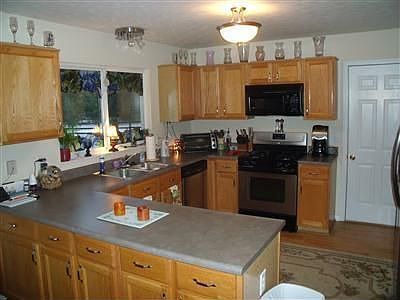 4th image of 7016 Greenstone Trc