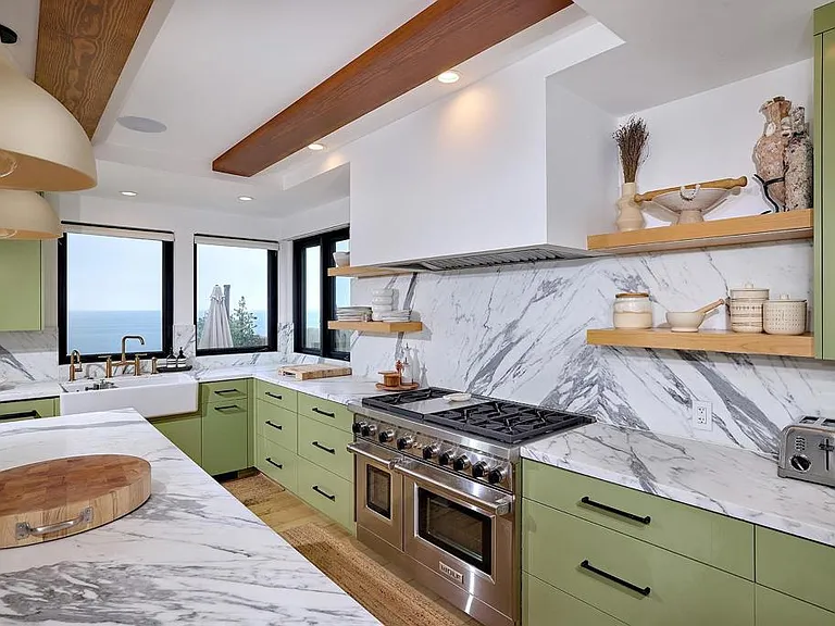 1472 Neptune Ave — Photo 8