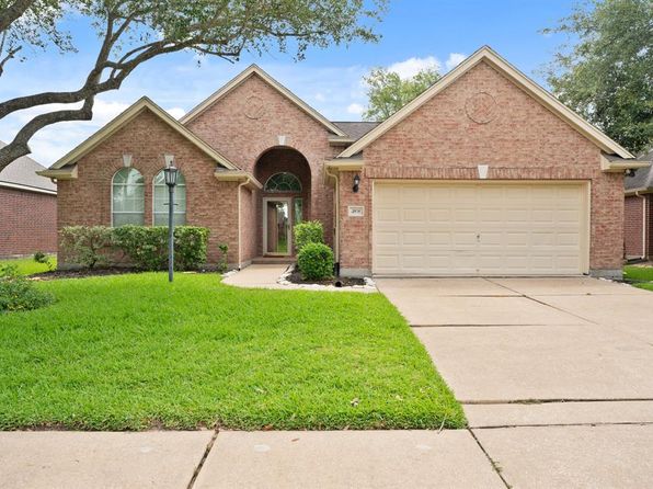 308 Green Cedar Dr