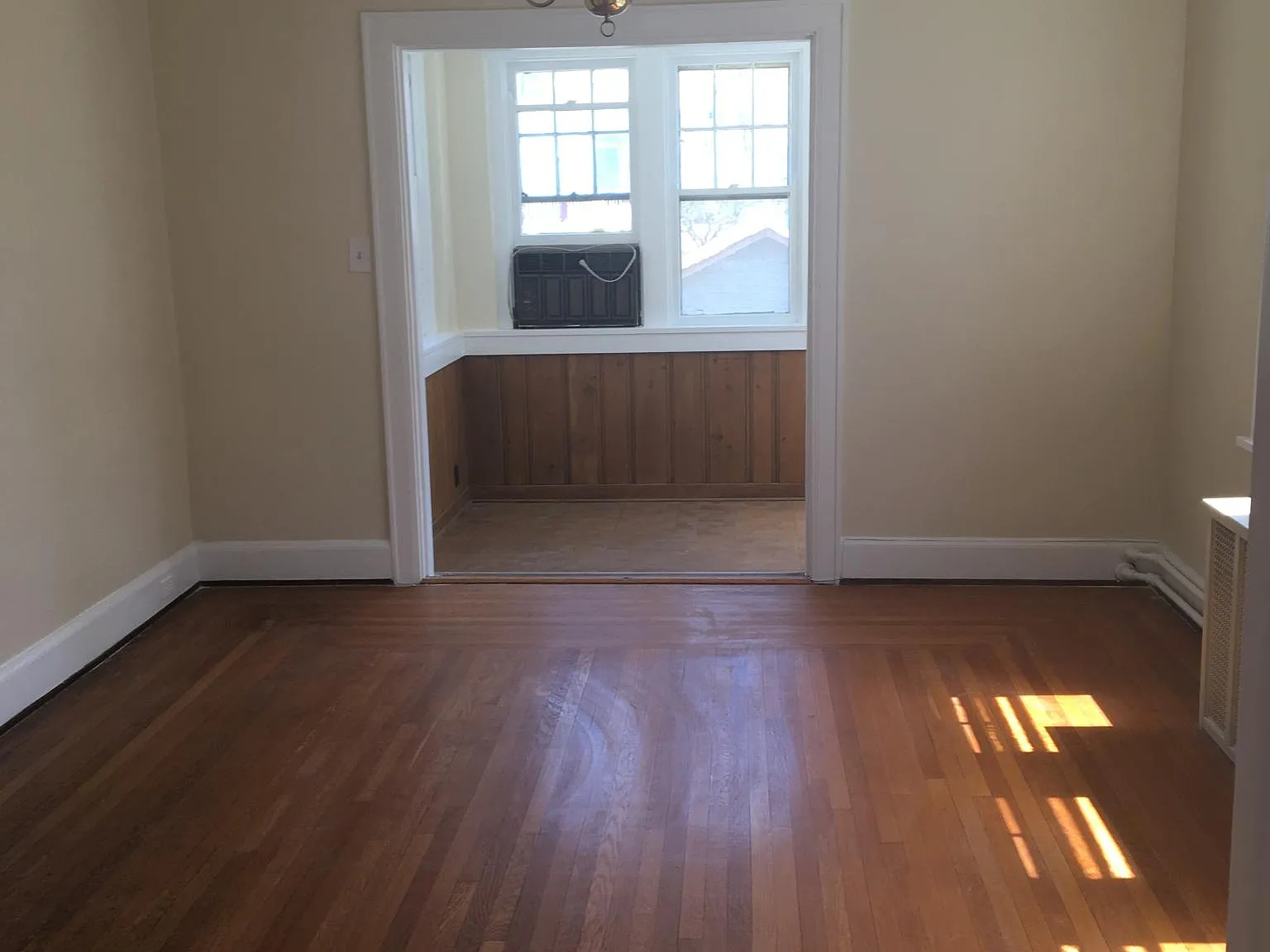 1348 Duncan Ave — Photo 4