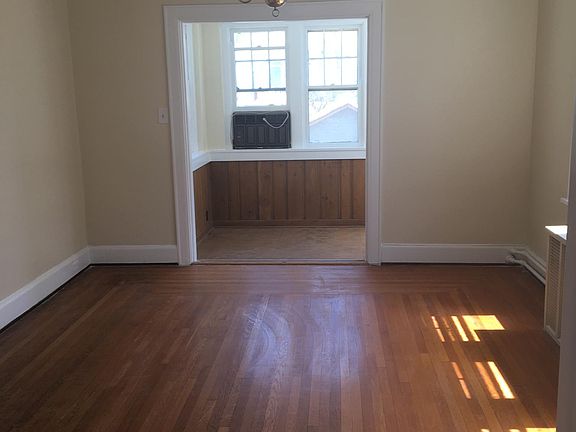 3rd image of 1348 Duncan Ave