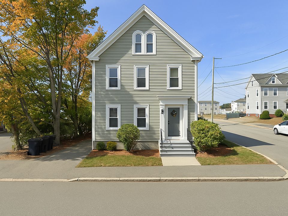1st image of 104 Emerson St #2R