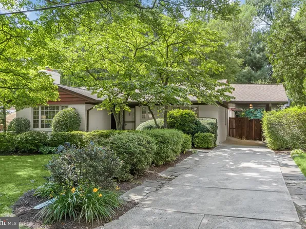 5512 Uppingham St, Chevy Chase, MD 20815