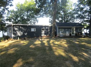 4 Knotweed Dr, Tower Hill, IL 62570
