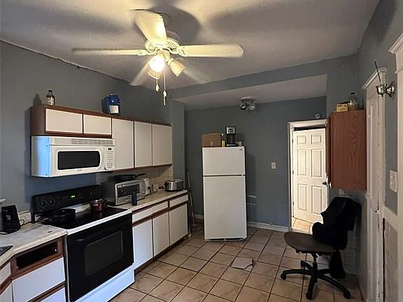 5th image of 1526 E Linton Ave