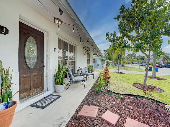 3rd image of 4463 SE Chesapeake Bay Drive