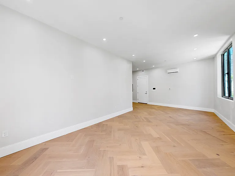1 Jackson St #201 — Photo 3