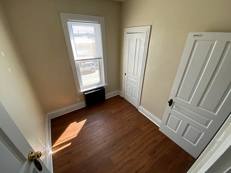 25 E North St — Photo 26