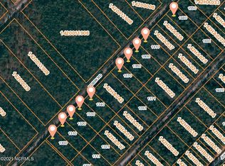 10 Robin Rd, Southport, NC 28461
