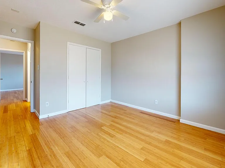 8128 Heritage Place Dr — Photo 13