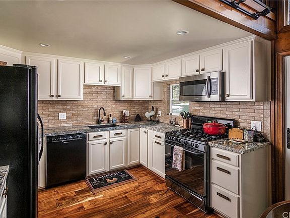 4th image of 27821 Peninsula Dr Unit 422