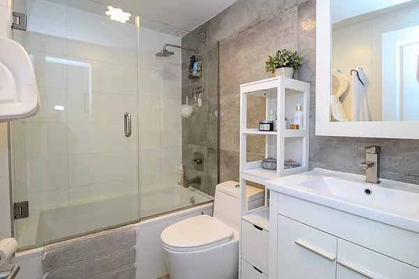 Rented by Highline Residential | media 11