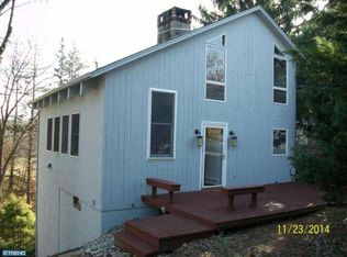 210 E Walnut St, Sellersville, PA 18960