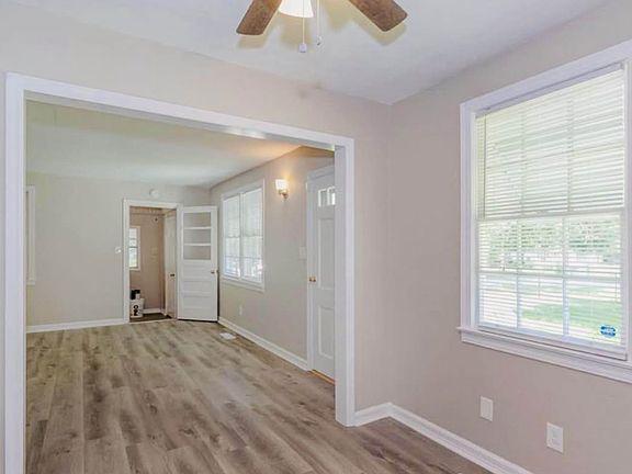 2nd image of 2220 Simmons Ave