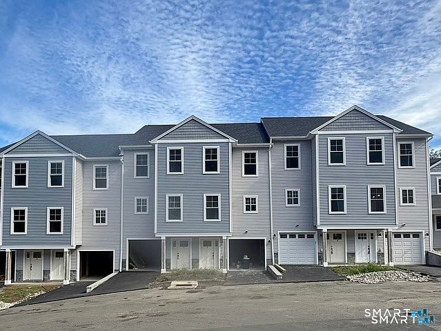 1st image of 17 Windward Way #17