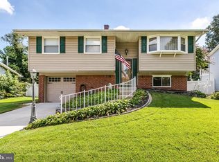557 Crestpark Dr, Glen Burnie, MD