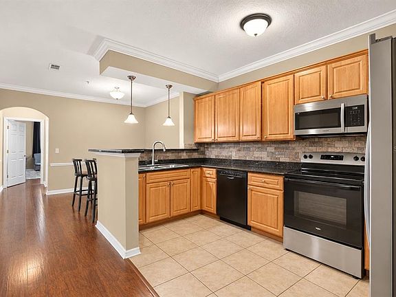 5th image of 1257 SW 9TH ROAD #208