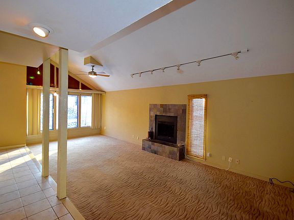 3rd image of 384 Adena Brook Ln