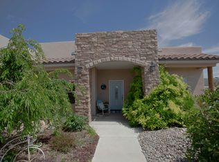 6017 Santa Clara Dr, Farmington, NM 87402