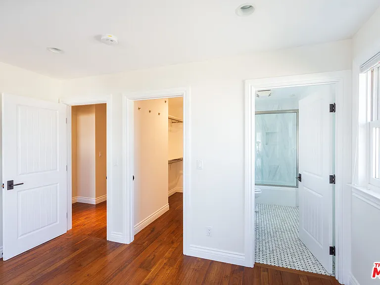 702 Pacific Ave — Photo 30