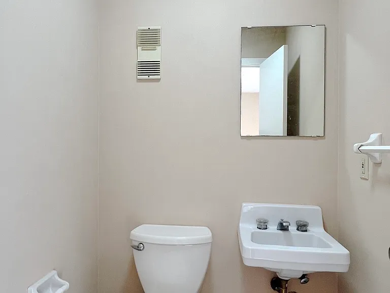 3758 Aristotle Ave — Photo 34