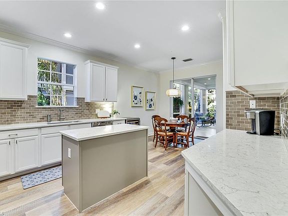 4th image of 4956 Shaker Heights CT #101