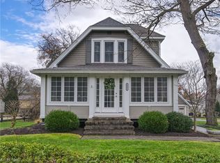 317 Miles Rd, Chagrin Falls, OH 44022