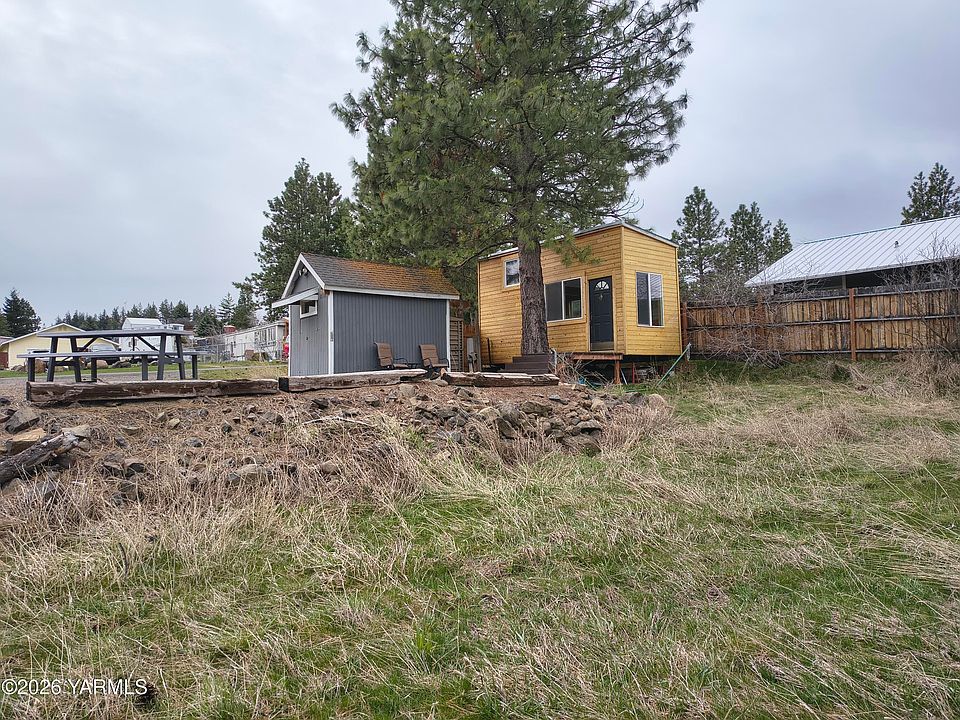 1st image of 421 Morrison Canyon Ln