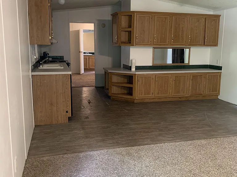 600 Davis Cir #30 — Photo 1