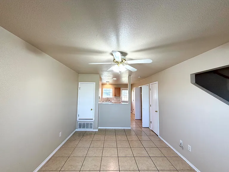 4103 Terri Linn #C — Photo 4