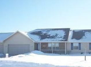 3036 Saybrook Cir, Bellevue, WI 54311