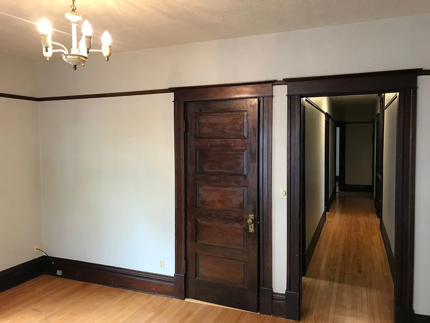 715 S Phillips Ave — Photo 3