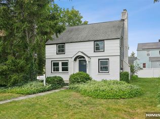 605 Beverly Rd, Teaneck, NJ 07666