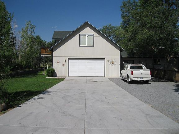 4th image of 1052 Arroyo Dr
