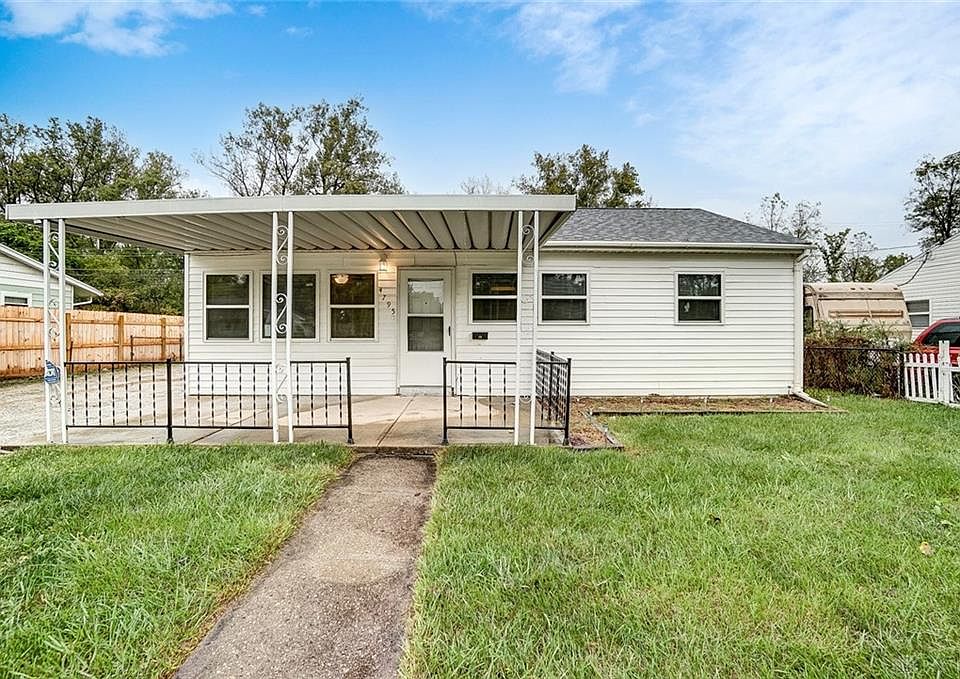 1st image of 4795 Live Oak Dr