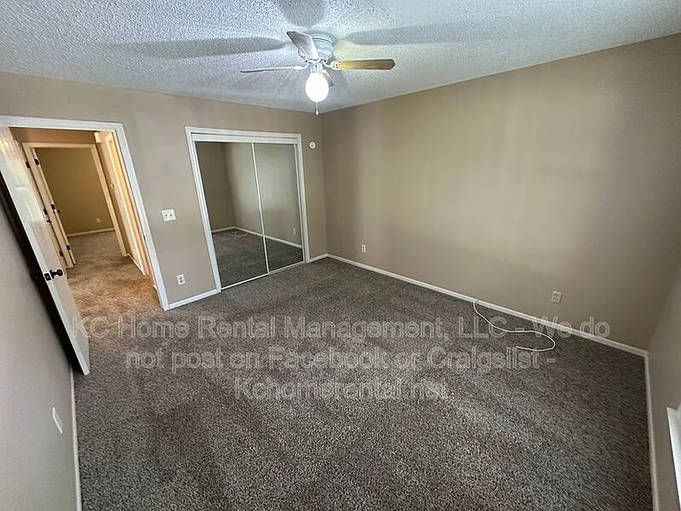 413 Lee Dr — Photo 23