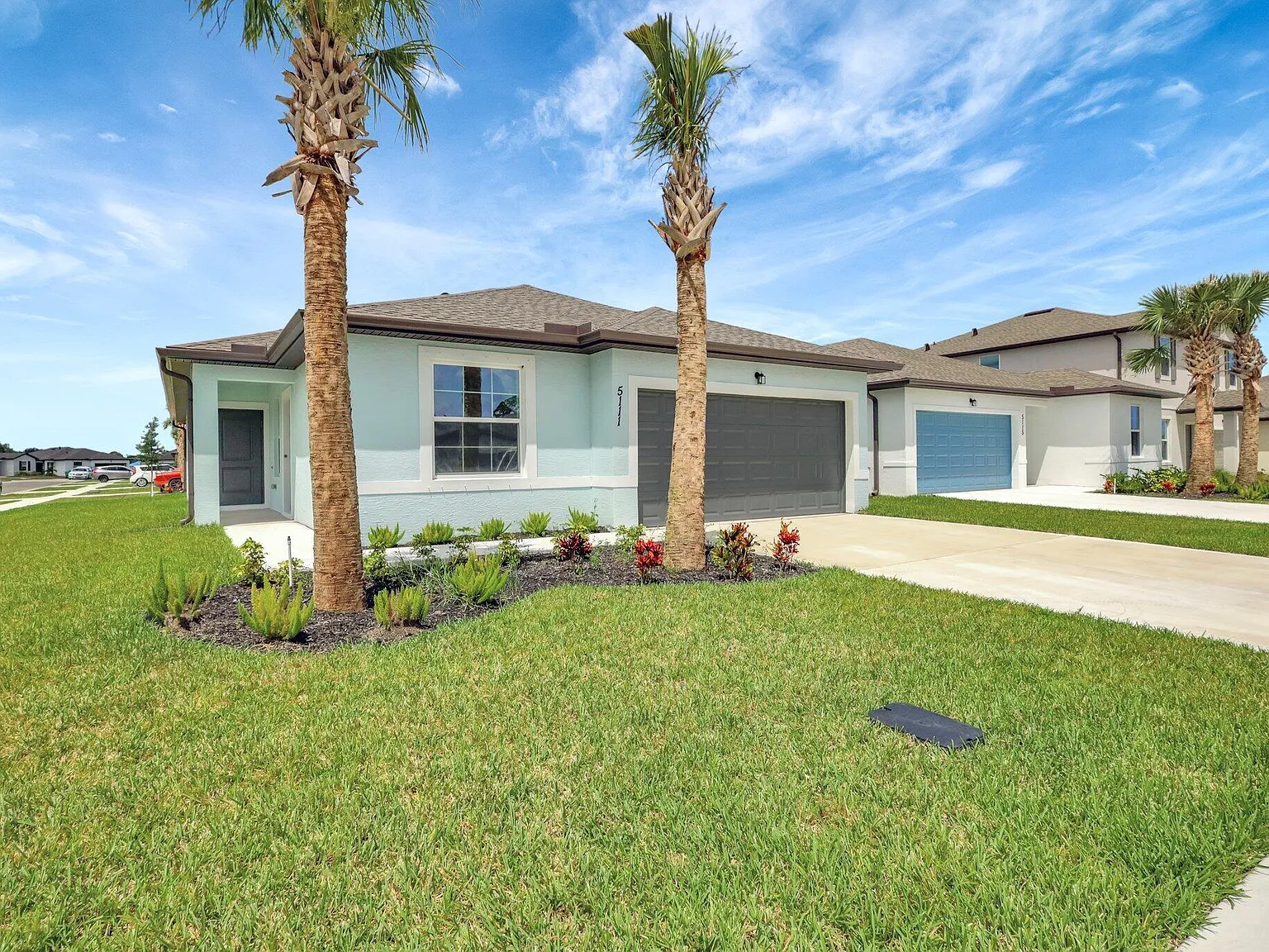 4 bed, 3.0 bath, 1917 sqft, $2,700 — Photo 1
