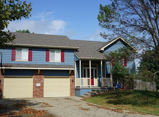 3425 Stone Post Ct, Lawrence, KS 66049