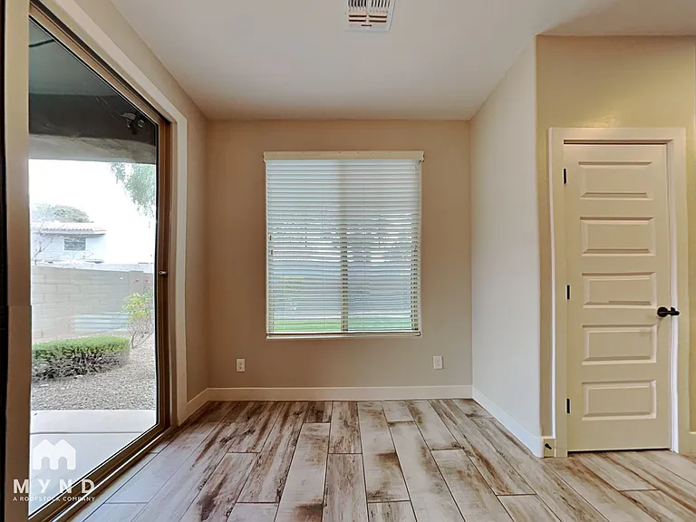 2639 N Walker Way — Photo 8